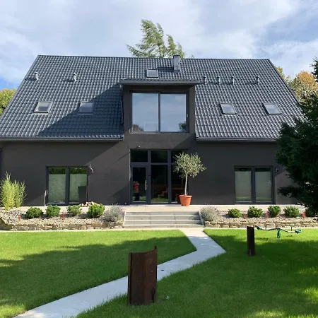 Black House 88 *