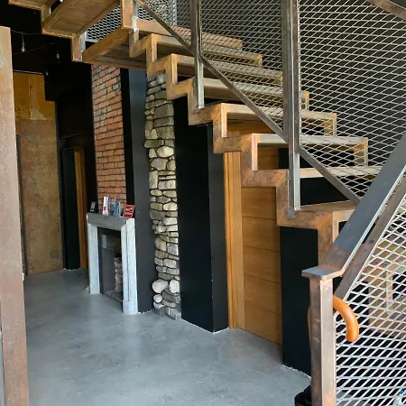 Gasthuis Black House 88