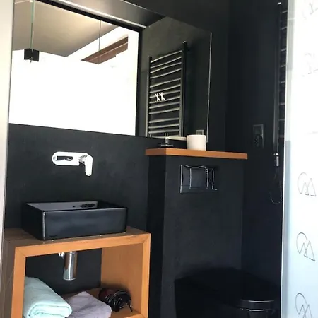 Black House 88