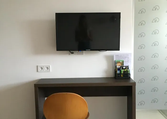 בית הארחה Black House 88 אוסטראון